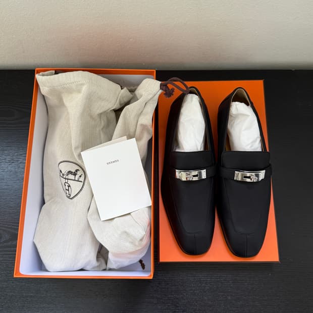 25시즌 에르메스 칼 로퍼