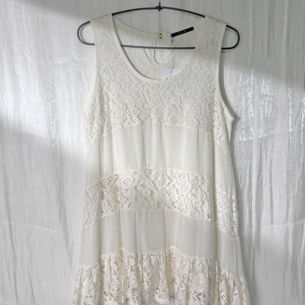 1. sleeveless