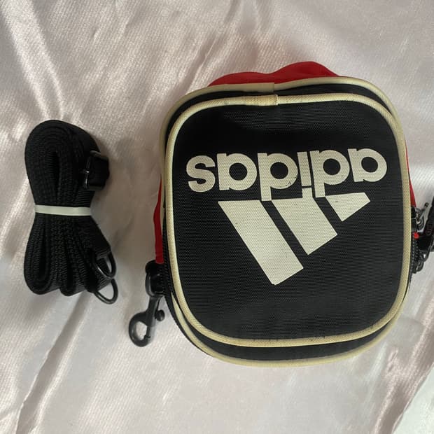 아디다스 미니백