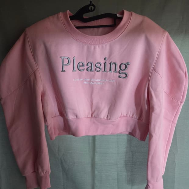 5천원 급처! 레터링 크롭 퍼프 기모 맨투맨 어깨 패드티 핑크 실버