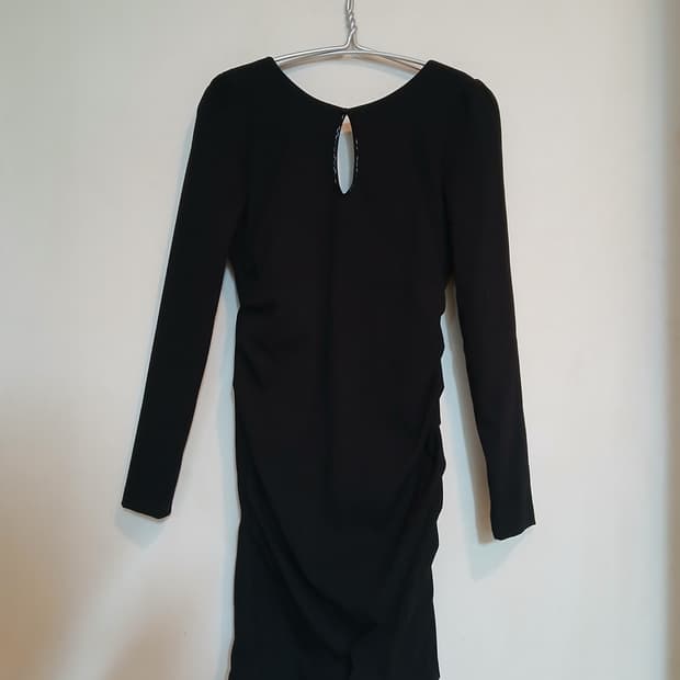 블랙 고급 롱 슬리브 셔링 드레스 섹시 원피스 홀복 키홀 백리스 파티