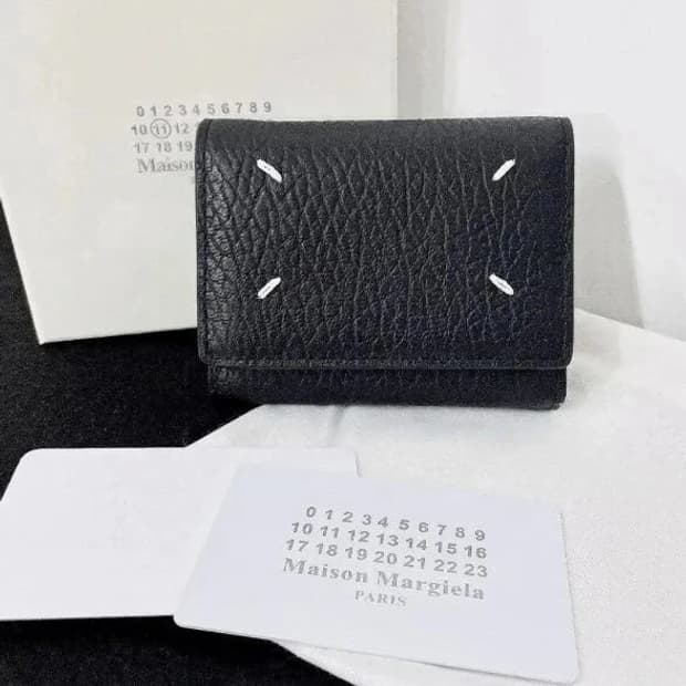 메종 마르지엘라 4 스티치 트리폴드 지갑
