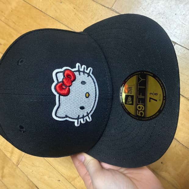 뉴에라 헬로키티