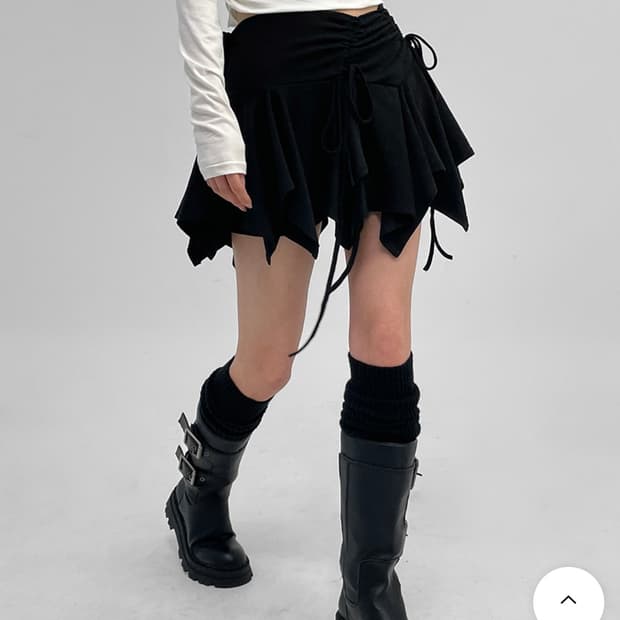 블랙업 아켈 언발 스트랩 미니 스커트팬츠