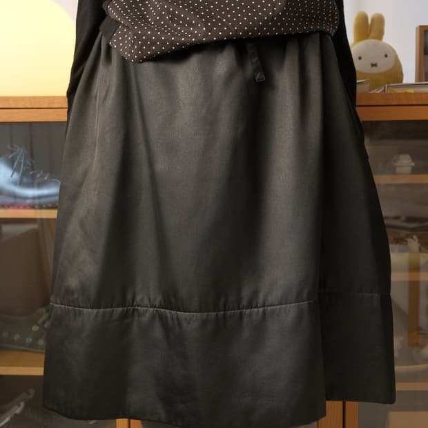 98s Padded satin skirt