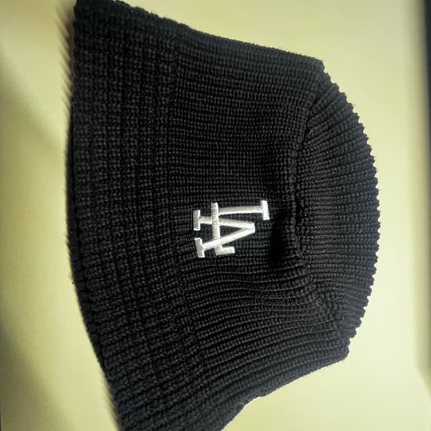 빔즈 뉴에라 서울팝업 한정판 비니