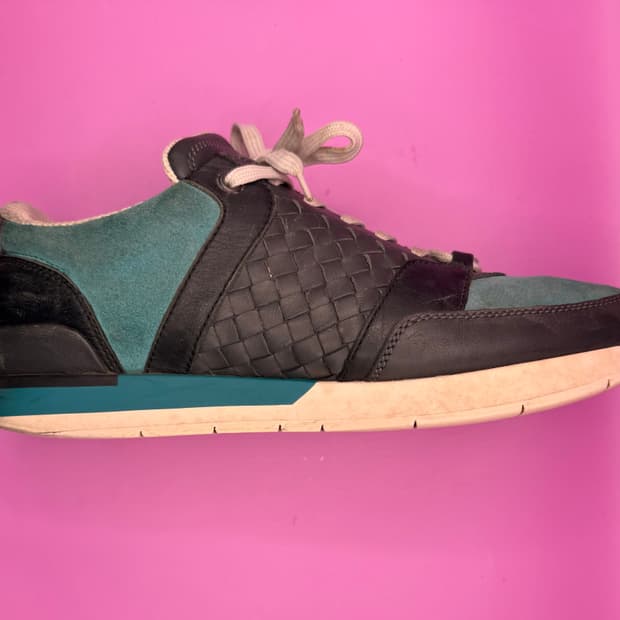 [보테가 베네타] 인트레치아토 스웨이드 레더 스니커즈 (Size 41)