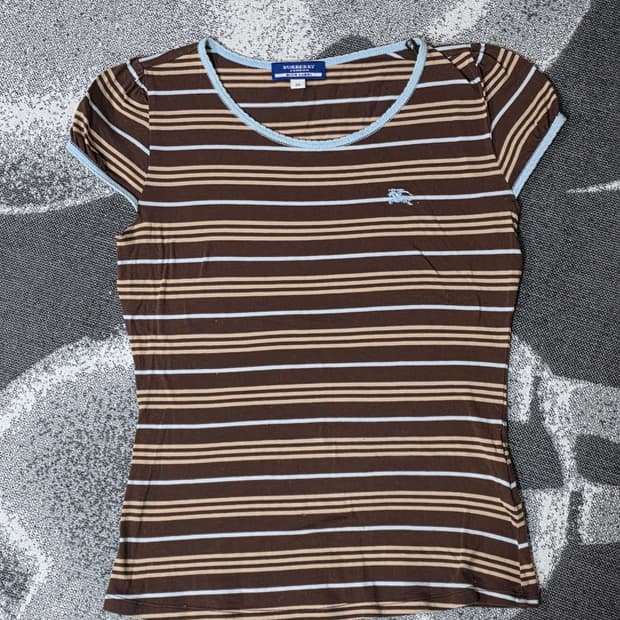 버버리 블루라벨 레이스 포인트 스트라이프 반팔 티셔츠