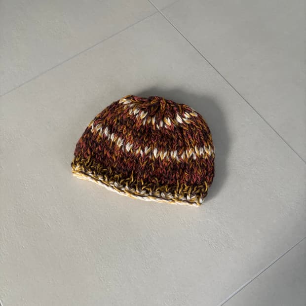 니콜라스 달리 핸드 크로쉐 비니