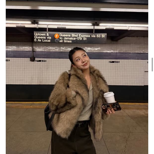 유이니 퍼자켓 Kate fur jacket