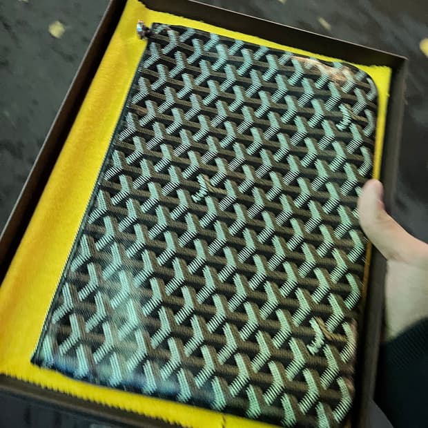 고야드 클러치백 mm사이즈