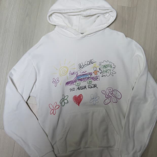 더뮤지엄비지터 후드