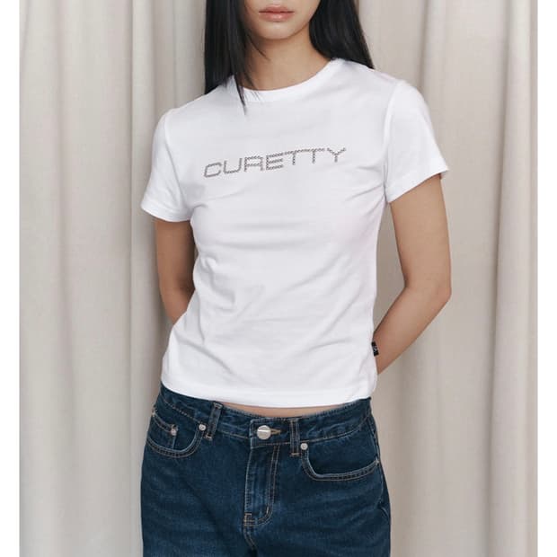 큐리티 C LOGO CONVEX T-SHIRT