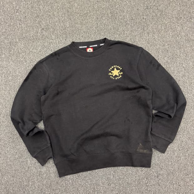 L)컨버스 빈티지 로고 포인트 블랙 스웻셔츠