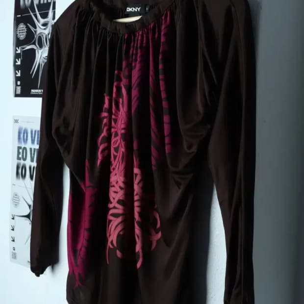 W(M-L) DKNY 디케이앤와이 도나카란 긴팔티셔츠 브라운-15463