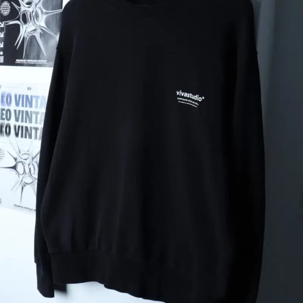 (L-XL) 비바스튜디오 맨투맨 티셔츠 스몰로고 블랙 올드스쿨-16D95