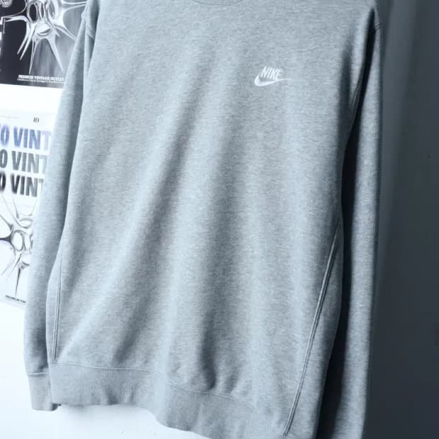 (M) 나이키 맨투맨 티셔츠 스몰로고 그레이 올드스쿨-17212