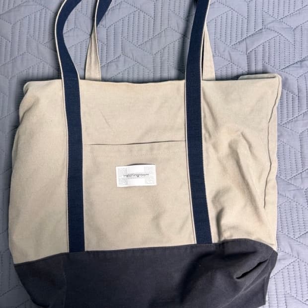 해칭룸 클래식 토트백 네이비