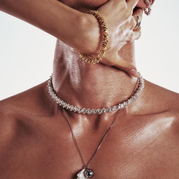 Portrait Report Broken Statue 목걸이 풀박