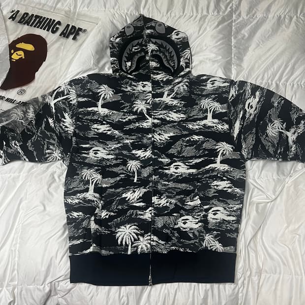 베이프 팜 트리 샤크 후드(새상품)