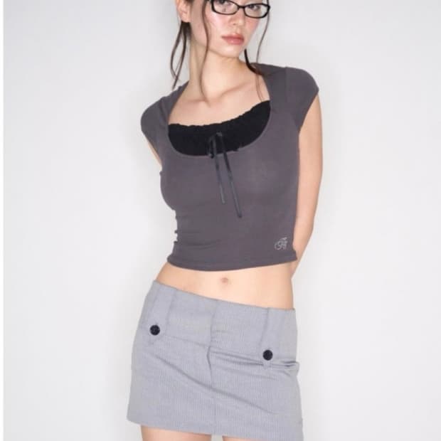 플리즈노팔로우 아델린 탑 차콜 반팔