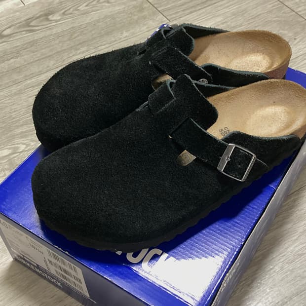 버켄스탁 보스턴 블랙(40) 260-65 사이즈 판매합니다