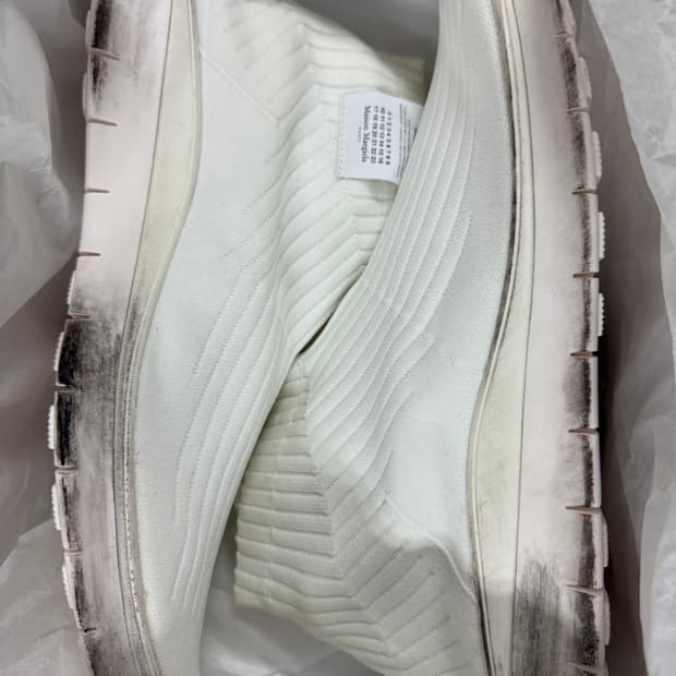 [44] 메종 마르지엘라 삭스 러너 스니커즈 더티 화이트