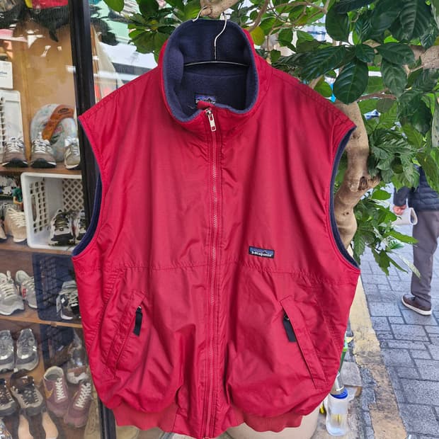 Z-80 파타고니아 신칠라 쉘드 베스트 조끼