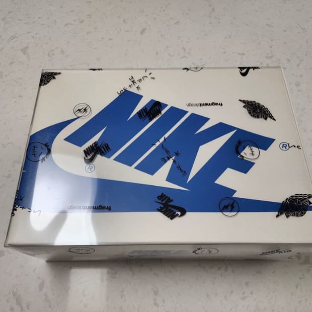 나이키 트래비스 스캇 