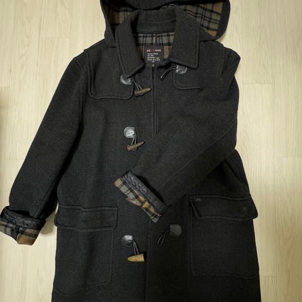 Lee 떡볶이 코트