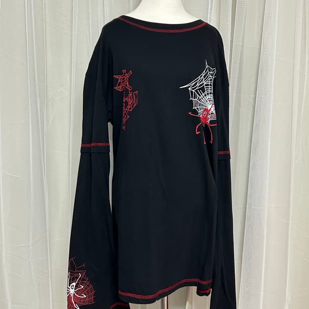 펑크 스티치 디테일 레이어드 롱슬리브