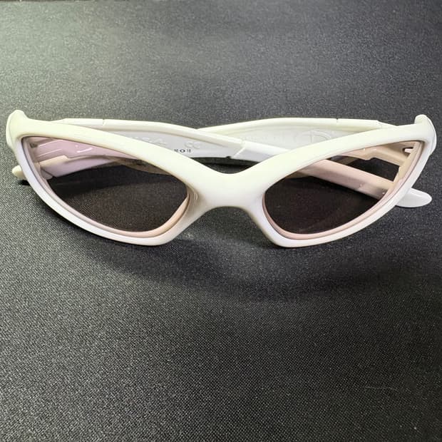 Oakley Minute 2.0 white 오클리 미뉴트 2.0
