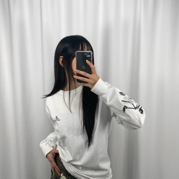 스투시 화이트 롱슬리브