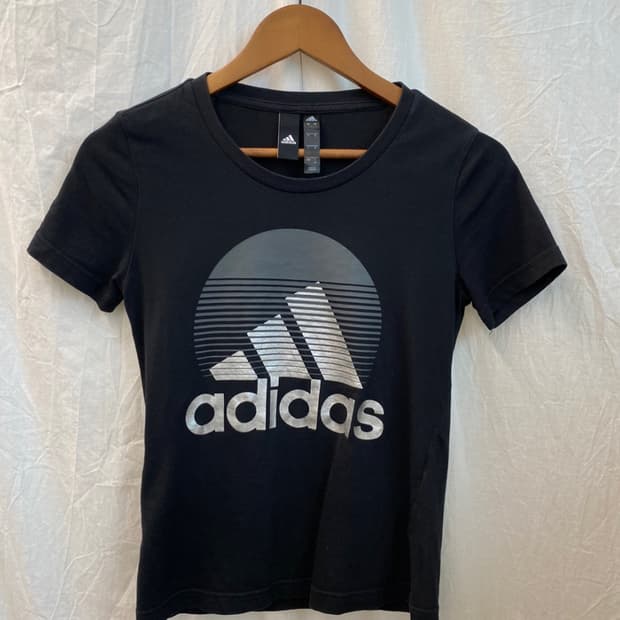 ADIDAS 반팔티셔츠(M)