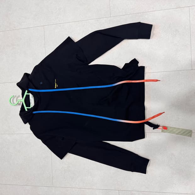 오프화이트 에로우 후드티 S