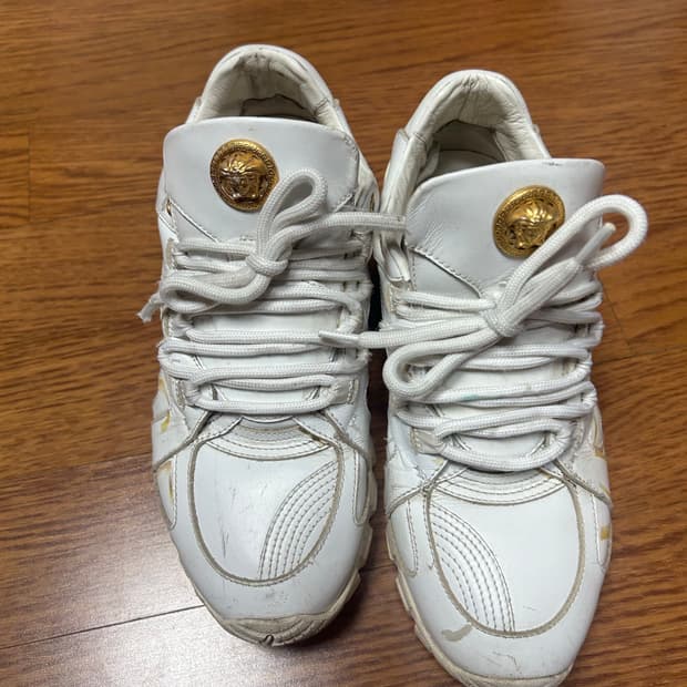 베르사체 KITH 콜라보 스니커즈