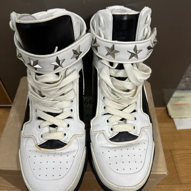 지방시 타이슨 하이탑