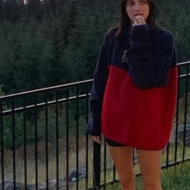 파타고니아 신칠라 네이비레드L