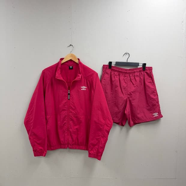 남성 L-XL / 엄브로 바람막이 + 반바지 셋업 세트 로즈레드