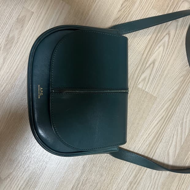 A.P.C. 아페쎄 베티백 그린 스몰