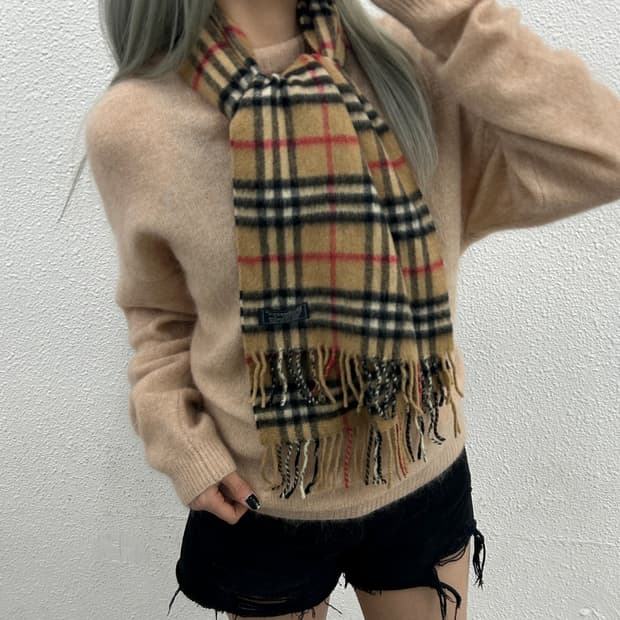 버버리 클래식 노바체크 캐시미어 머플러