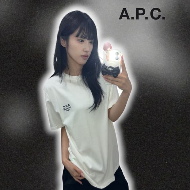 A.P.C 로고 반팔티