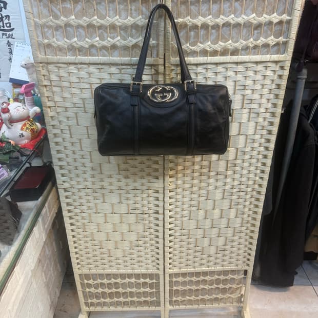 정품 구찌 브릿 블랙레더 토트백 팝니다