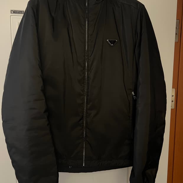 프라다 리버시블 경량패딩 후드 자켓 50