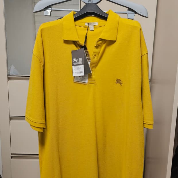 (새상품)정품 버버리 반팔 카라티 레몬색상 105-110