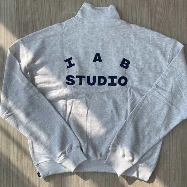 [새상품] 아이앱 스튜디오 하프 집업 그레이