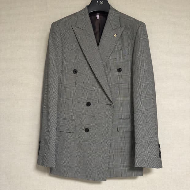 [105] 지이크x반하트 글렌체크 그레이 더블 자켓(PYJAI2504)