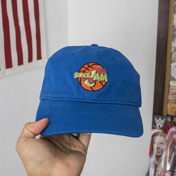 Looney Tunes Space Jam 캡