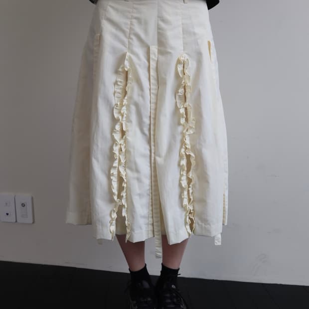 구해요) 바하윤 BAHAYOON 러플 리본 스커트 IVORY