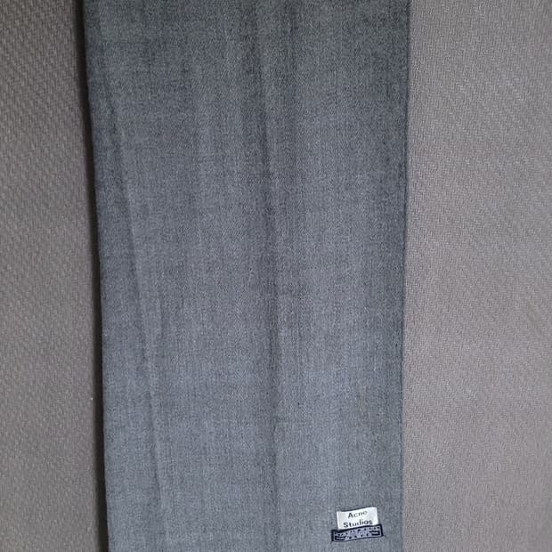 아크네스튜디오 머플러